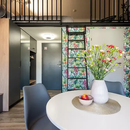 Apartamenty Wroclaw شقة *